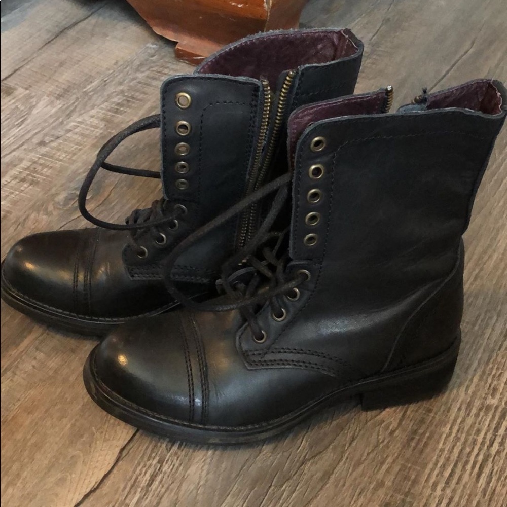 STEVE MADDEN COMBAT BOOTS